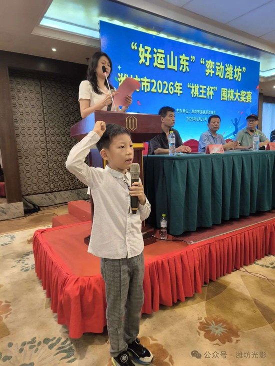 2026年数据中心运维新趋势：机器人插拔线缆大