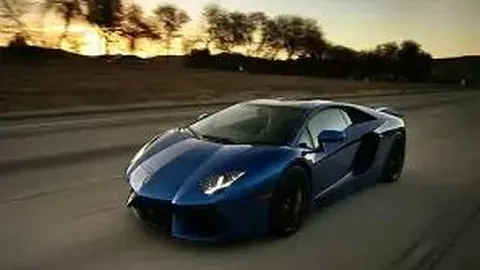 江一燕街头牵手赵汉唐，告别糕点界巨头，疑公开恋情